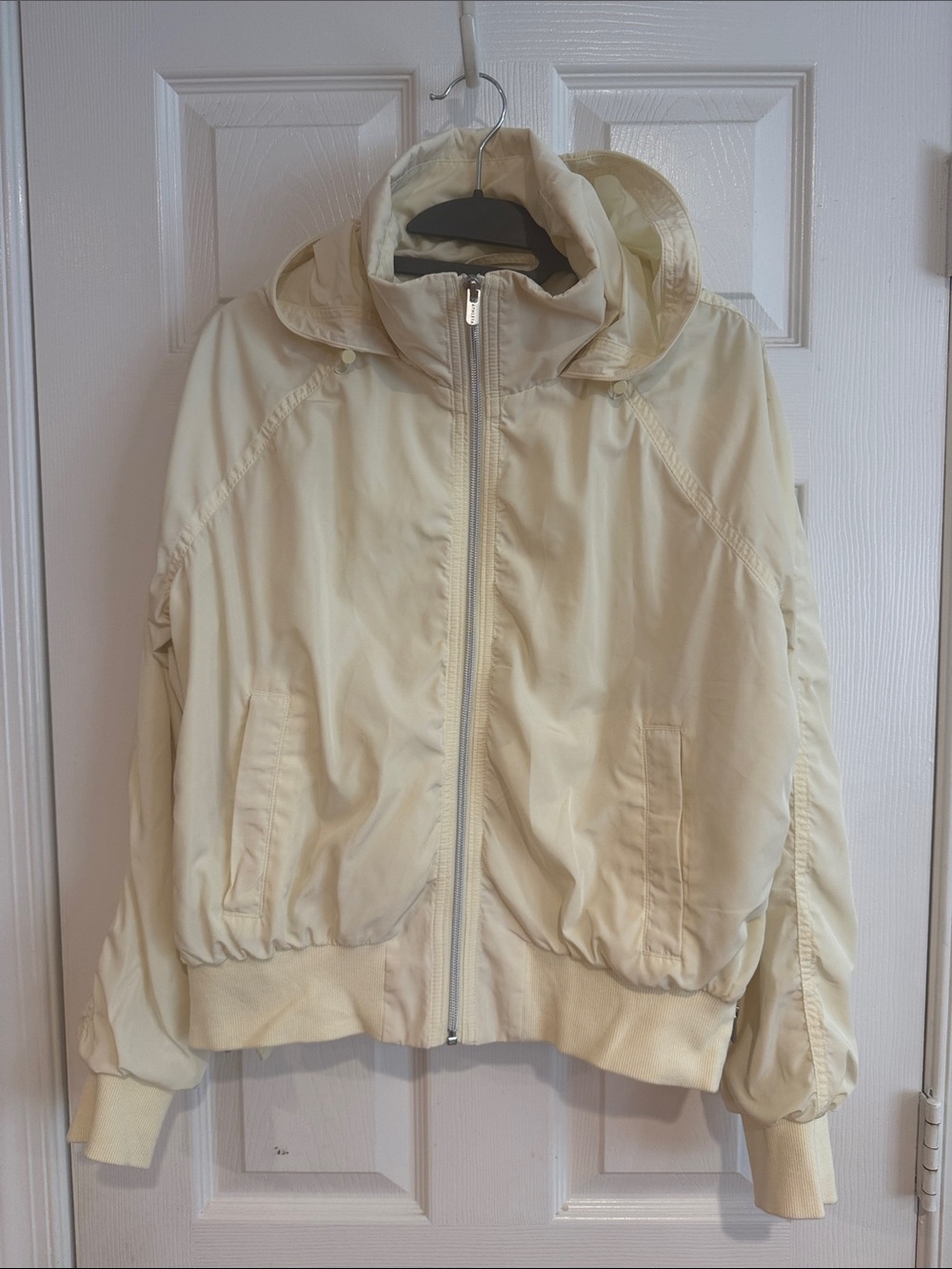 Athleta Glow Light Yellow Jersey Women's Bomber Jacket Size Small
